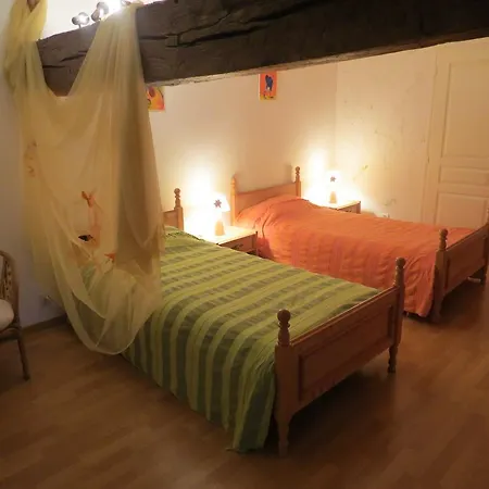 לינה וארוחת בוקר L'aubinoise